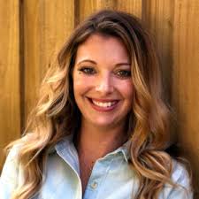 Gayle Gallo's Instagram, Twitter & Facebook