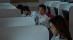 Emir Mahira Kepikiran Pensiun Sebelum Dear David: Ditolak di Mana-mana