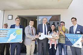 Die wohnungen sollen im september 2017 bezugsbereit sein. Swa Und Wbg Feiern Den 10 000sten Mieter Swa