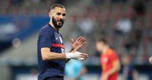 Karim #benzema retrouve l'équipe de france, cinq ans et demi après sa dernière sélection. Nsl6mjsyb5hxum
