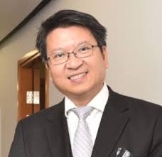 Meet Our Esteemed Faculty: Leaders in Business Education