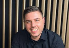 Wer ist IntelliShop?