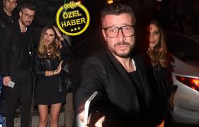 Yalçın, eski takım arkadaşı tümer metin'in, beşiktaş'ın sıkıntısı ne biliyor musunuz? Tumer Metin Genc Sevgilisiyle Yakalandi