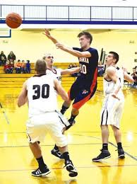 Bees start strong, win district crown