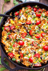 Southwest Spaghetti Squash Casserole Is Loaded With Chicken Black Beans Corn Enchilada Sauce And Topped With Gooey M Spaghetti Squash Casserole Recipes Food
