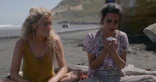 Revoir la vidéo nu sur les planches sur france 2 d8 annonce la diffusion d'une émission de rencontres avec des candidats nus sur une ile déserte en prime ! Serie The Wilds Un Groupe D Adolescentes Se Retrouve Coince Sur Une Ile Deserte Frenchtouch2