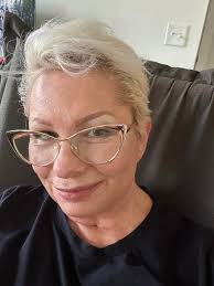 Introduction to happy hippie community