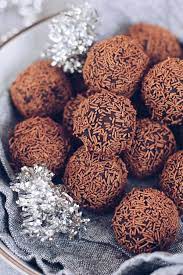 Chocolate Rum Balls Recipe Rum Truffles Desserts Christmas Chocolate