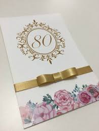 Decoracao De Festa De 80 Anos 47 Ideias Lindas Para Se Inspirar Revista Artesanato Kits que sirvam para o dia a dia da criança se tornaram uma tendência nos últimos anos sejam por ajudar a estimular a monte uma lembrancinha de aniversário infantil em casa; decoracao de festa de 80 anos 47