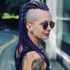 How to stop a dog attack quickly?