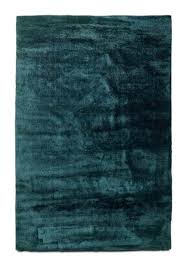 Amore Interiors Llc Guides You Through The Process Of Flooring With Things To Consider When Buying Carpet In This Article Amoreinteriorsllc Modern Rugs Rugs Rugs On Carpet