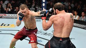 Является бывшим чемпионом ufc и чемпионом . Vtoroj Posle Habiba Rossiyanin Pyotr Yan Vyigral Pyatyj Boj V Ufc Rt Na Russkom