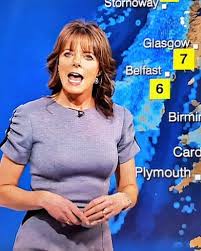 Shooting and shooting star max.louise lear is looking absolutely wonderful on bbc weather in a blue dress.rest of early august. Louise Lear Does The Vanishing Act On Countryfile Program Of Bbc One Know Also About Louise S On Air Giggling Fit Married Biography