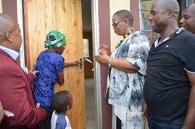 Nabeelah shaikh has the details. Mzukulu Ka Pawula On Twitter Thekwinie Mayor Zandile Gumede Whonis Also Anc Regional Chairperson Handing Over A New House To Mrs Mkhize Voteanc Thumamina Https T Co Vvopl4pxby