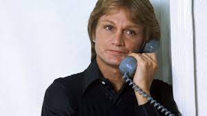 Claude François a eu de nombreuses relations avec des mineures : l'aimez vous toujours autant ? - rtbf.be