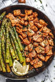 Garlic Butter Chicken Bites And Lemon Asparagus Chicken Recipe Eatwell101 So Much Flavor And Health Dinner Recipes Chicken Bites Recipes Healthy Recipes