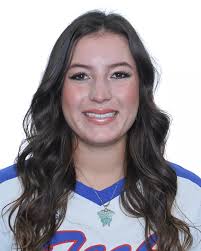 Gracie Flores's Instagram, Twitter & Facebook