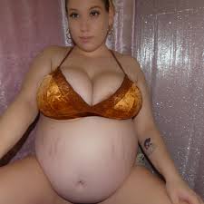 Wer möchte den schwangeren Porno sehen, den ich erstelle?