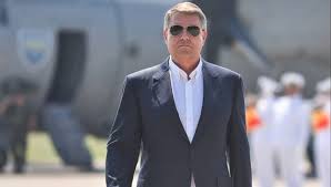 Imaginile cu prima doamna din tinerete arata ca a fost mereu atenta … Cum ArÄƒta Klaus Iohannis In TinereÅ£e Presedintele Romaniei Avea Look Ul Unui Adolescent Din 2019 Impact