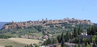 orˈvjɛːto) is a city and comune in the province of terni, southwestern umbria, italy situated on the flat summit of a large butte of volcanic tuff. Orvieto The Perfect Day Trip From Rome Cross Pollinate