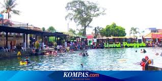 Wadah tempat air untuk dispenser jawaban : Ke Umbul Ponggok Catat Tips Foto Underwater Berikut Halaman All Kompas Com