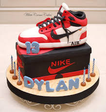 Personalized Simple Birthday Cake For Boyfriend Pin By Stay On Cake Jordan Cake Cake For Boyfriend Happy Birthday Cakes