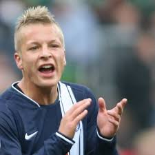 Fußball-Bundesliga: Hertha verlängert Vertrag mit Patrick Ebert