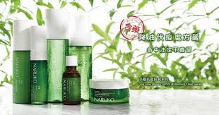 Read reviews, see the full ingredient list and find out if the notable ingredients are good or bad for your skin concern! Oil Control Tea Tree Shine Control Blemish Clear Series