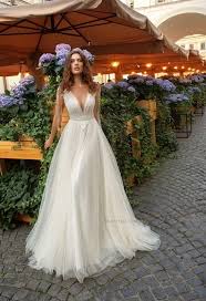 Brides Wish 30 Glorious Handmade Wedding Dresses Weddings Are A Very Special Day For Each Bride Wedding Dresses Backless Wedding Wedding Dresses Simple