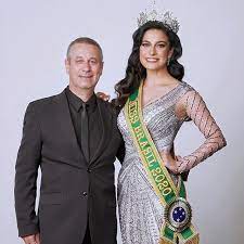 Miss brazil julia gama ni reveal ang nangyayari sa closed door interview. Julia Gama Juliawgama Fotos E Videos Do Instagram Sari Fashion Instagram
