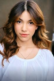 Serena Raymond's Instagram, Twitter & Facebook