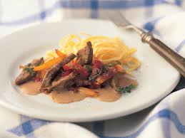 Rindsgeschnetzeltes Mit Pep Rezept Swissmilk Rezept Rindsgeschnetzeltes Geschnetzeltes Rezepte