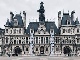 Today, hotel de ville is the site of paris city hall and a pleasant spot devoted to ice skating and concerts. The 3500lives Campaign Displayed On The Facade Of Paris City Hall Federation Internationale De L Automobile