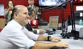 Бразилия добавлен 1 дек 2011. Prefeito Roberto Claudio Fala Sobre Financiamentos Internacionais E Novos Projetos Em Programa De Radio