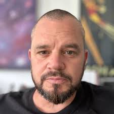 Tim Monaghan (@timandlil)