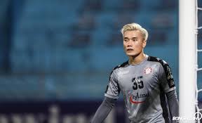 Theo những thông tin được báo chí đăng tải thì thanh mèo tên thật là lê thị thanh, sinh năm 1996 lớn hơn bùi cô nàng sinh năm 1996, quê ở phú thọ và là cựu sinh viên đại học ngoại thương hà nội. Thá»§ Mon Bui Tiáº¿n DÅ©ng Tiáº¿p Tá»¥c Cho Tháº¥y Sá»± Báº¥t á»•n