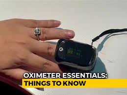 Pulse oximeter fingertip,blood oxygen saturation accurate heart rate monitor and spo2 meter,battery and black lanyard included（white）. Video How To Use A Pulse Oximeter Correctly Ndtv Gadgets 360