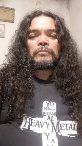 Daniel Torre's Instagram, Twitter & Facebook