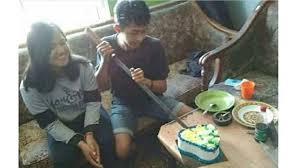 3.473 resep bolu pisang kukus ala rumahan yang mudah dan enak dari komunitas memasak terbesar dunia! 5 Kelakuan Kocak Saat Potong Kue Ulang Tahun Ini Bikin Ketawa Hot Liputan6 Com