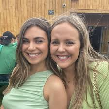 Sydney Henry and Benjamin Rule's Wedding Website