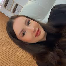 Amanda Backes- Cílios