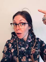 My hair is be popping now is my knees 😝😝🤪