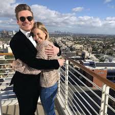A Girl Loves Richard Madden On Instagram And This Adorable Photo Was Posted On The Twitter Account Of The Walking D Richard Madden Richard Actors Actresses