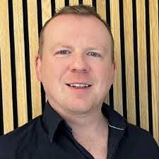 Lee Gudgeon's Instagram, Twitter & Facebook