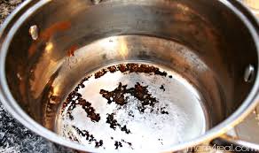 If stainless steel is so difficult to clean, why bother cooking with it? How To Clean Burnt Pots And Pans Natural Cleaning Trick Mom 4 Real