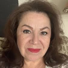 Lisa Tillery's Instagram, Twitter & Facebook