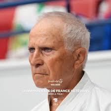 De retour d'un 𝐜𝐡𝐚𝐦𝐩𝐢𝐨𝐧𝐧𝐚𝐭 𝐝𝐞 𝐅𝐫𝐚𝐧𝐜𝐞 𝐯𝐞́𝐭𝐞́𝐫𝐚𝐧𝐬  exceptionnel 🌟 De l'engagement, de la joie, une ambiance incroyable 𝐞𝐭  𝐝𝐞𝐬 𝐦𝐨𝐦𝐞𝐧𝐭𝐬 𝐦𝐚𝐠𝐢𝐪𝐮𝐞𝐬 dans ce mythique Stade Pierre de  Coubertin ! Un grand merci