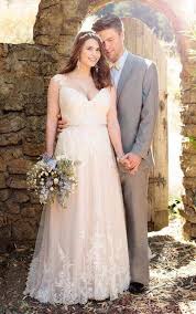 Our vintage style wedding dresses collection is ultimately unique because it allows you and your personalized wedding party to take a step back in time to a place where fashion was elegant. Plus Size Wedding Dresses Collection White House Bride