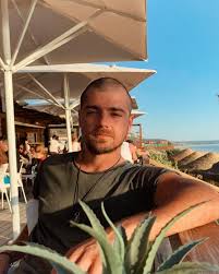 Lourenço ortigão viajou na semana passada para a madeira, onde esteve hospedado com a família. Lourenco Ortigao Partilha Foto Ao Lado Dos Irmaos E Fa Elogia Belos Genes Benditos Pais Top Influences