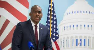 Check spelling or type a new query. Ambasadorul Sua Dereck Hogan Nimeni Nu Trebuie SÄ Fie Mai Presus De Lege Ziarul De GardÄ